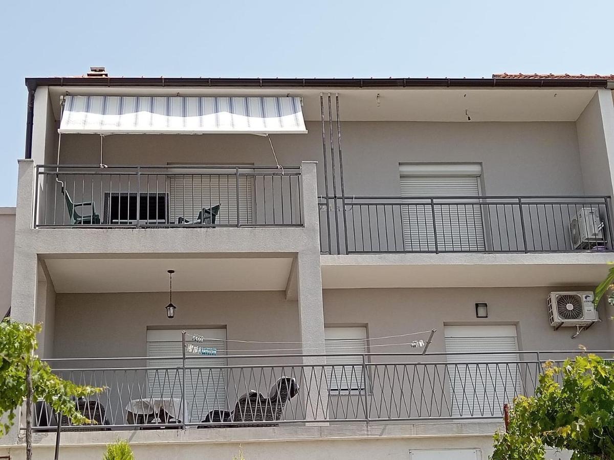 Apartment Mira Шибеник Экстерьер фото